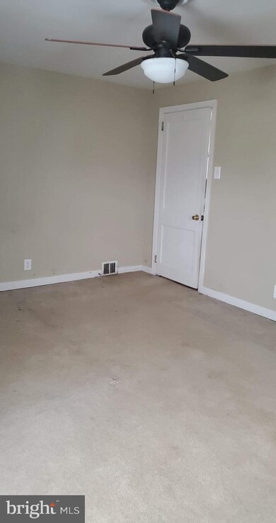 137 Riverview Dr, New Castle, DE 19720 - photo 5