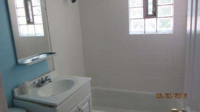 156 Sioux Ave, Carpentersville, IL 60110 - photo 6