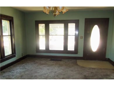 2415 Pearl St, Anderson, IN 46016 - photo 7