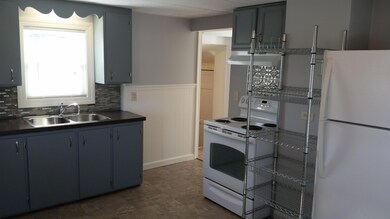 14 Park St, Lisbon, ME 04250 - photo 5