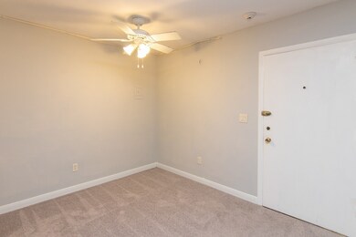 95 Grove St unit 3, West Roxbury, MA 02132 - photo 3