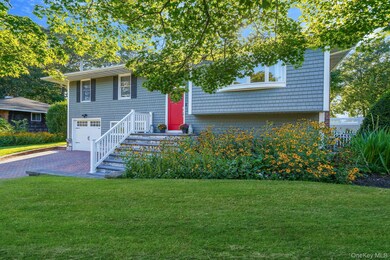 55 Lolly Ln W, Centereach, NY 11720 - photo 3