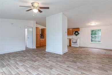 3231 Pine St, Farmington, MO 63640 - photo 4