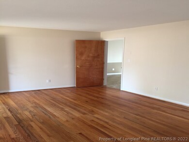 7537 Bridgeman Dr, Fayetteville, NC 28303 - photo 3