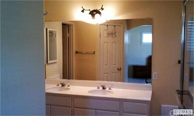 Master  bath dual sinks