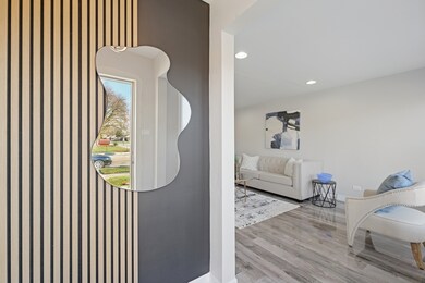 12447 S Bishop St, Calumet Park, IL 60827 - photo 5