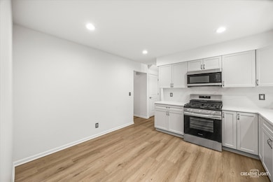 795 N Elmwood Dr, Aurora, IL 60506 - photo 7