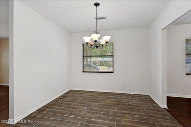 1436 Danbury Rd, Jacksonville, FL 32205 - photo 4