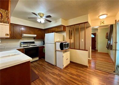 2303 SE 8th Ct, Des Moines, IA 50315 - photo 7