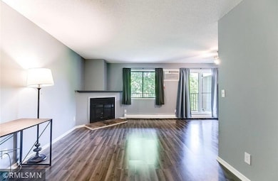 7301 W 101st St unit 312, Bloomington, MN 55438 - photo 3