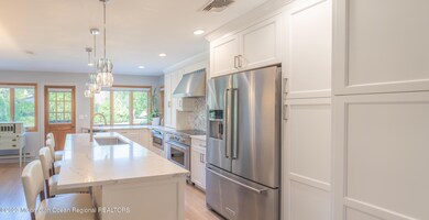 14 Concord Ct, Red Bank, NJ 07701 - photo 2