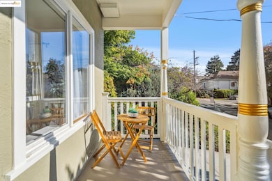 1054 54th St, Emeryville, CA 94608 - photo 3