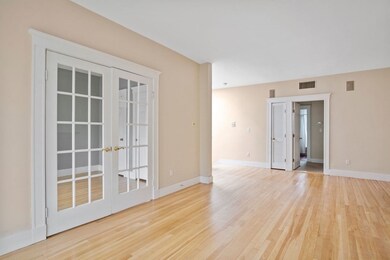 23 Claflin Rd unit 3, Brookline, MA 02445 - photo 3