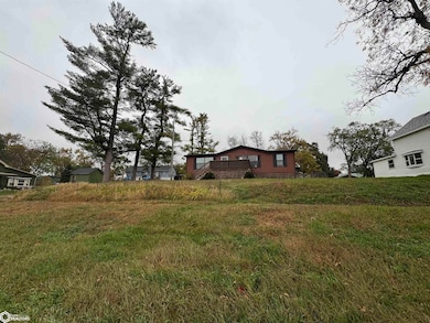 110 W Logan St, Casey, IA 50048 - photo 3