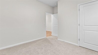 400 Lisa Ln, Winston-Salem, NC 27107 - photo 4