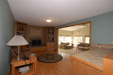 2204 Branson Rd, Fitchburg, WI 53575 - photo 6