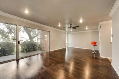Living and dining area with pass thru to the kitch