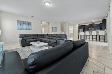 LIVING RM