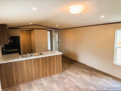 277 Cr 1647 Unit 1, Moore, TX 78058 - photo 2