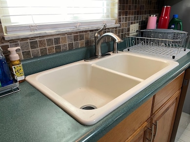 439 Jerry St, Gallipolis, OH 45631 - photo 7