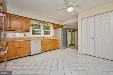 84 Enfield Dr, Stafford, VA 22556 - photo 3