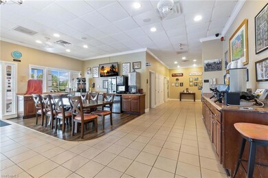 2555 9th St N unit 204, Naples, FL 34103 - photo 4