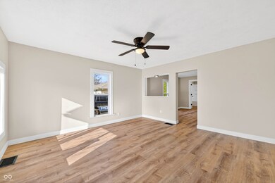 704 W 7th St, Seymour, IN 47274 - photo 4