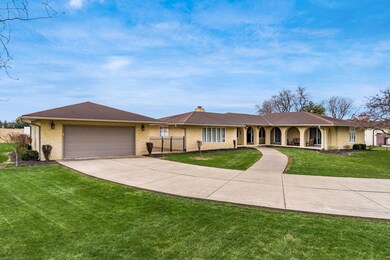 2935 Cornstalk Ave, Ashville, OH 43103 - photo 3