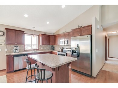 Title back splash, recess lighting & large kitchen