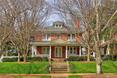 526 W End Ave, Statesville, NC 28677 - photo 4