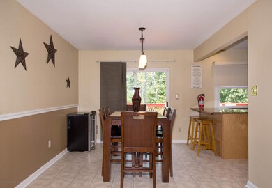 _RMJ0065.jpg dining room