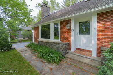 25 Charles Blvd Delmar NY mls-46