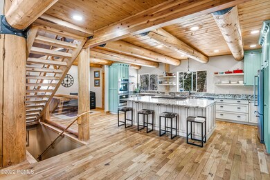 5_Kitchen-Dining_high_3858088