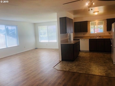 Kitchen/Living Room