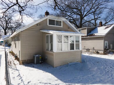 4. Exterior - Rear - Left Corner