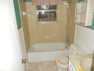 Master Bath/Spa.
