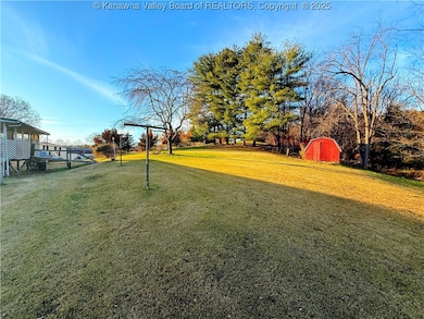 12413 Ripley Rd, Point Pleasant, WV 25550 - photo 4