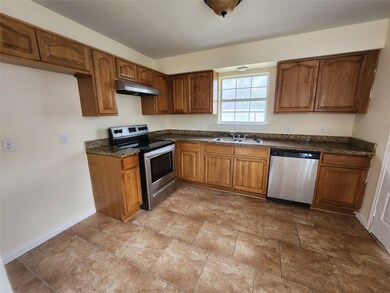 4731 Denmark St, Houston, TX 77016 - photo 3