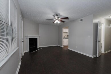 7215 Crestside Dr, Austell, GA 30168 - photo 2