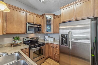 Stainless Steel appliance and hardwood florrs
