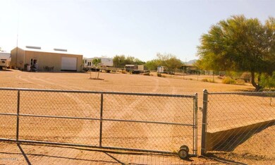 Second Entry gate to back yard