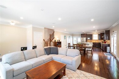 414 Sweetbriar St, Pittsburgh, PA 15211 - photo 4