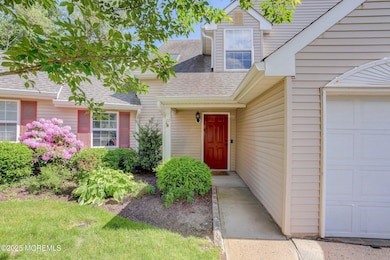 Front of Home 3 (6)
