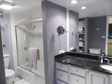 1 Burning Tree Rd, Rolling Meadows, IL 60008 - photo 4