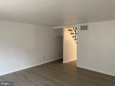 3306 Kessler Ct, Halethorpe, MD 21227 - photo 6