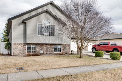 2493 Sparrow Loop-3
