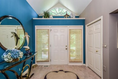 007-Foyer-4636310-medium