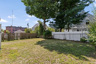 51 Linden St, Newton Upper Falls, MA 02464 - photo 6