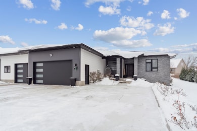 118 Aidin Way, Waterloo, IA 50701 - photo 2