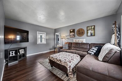 204 Johnson St SW, Shellsburg, IA 52332 - photo 4